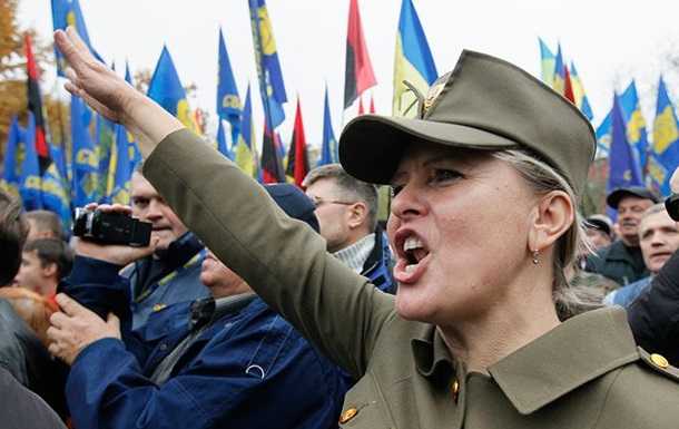Порошенко решил до конца растоптать истинных героев Украины