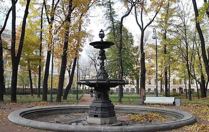 В Петербурге будут отреставрированы фонтаны Румянцевского сада и школа №263
