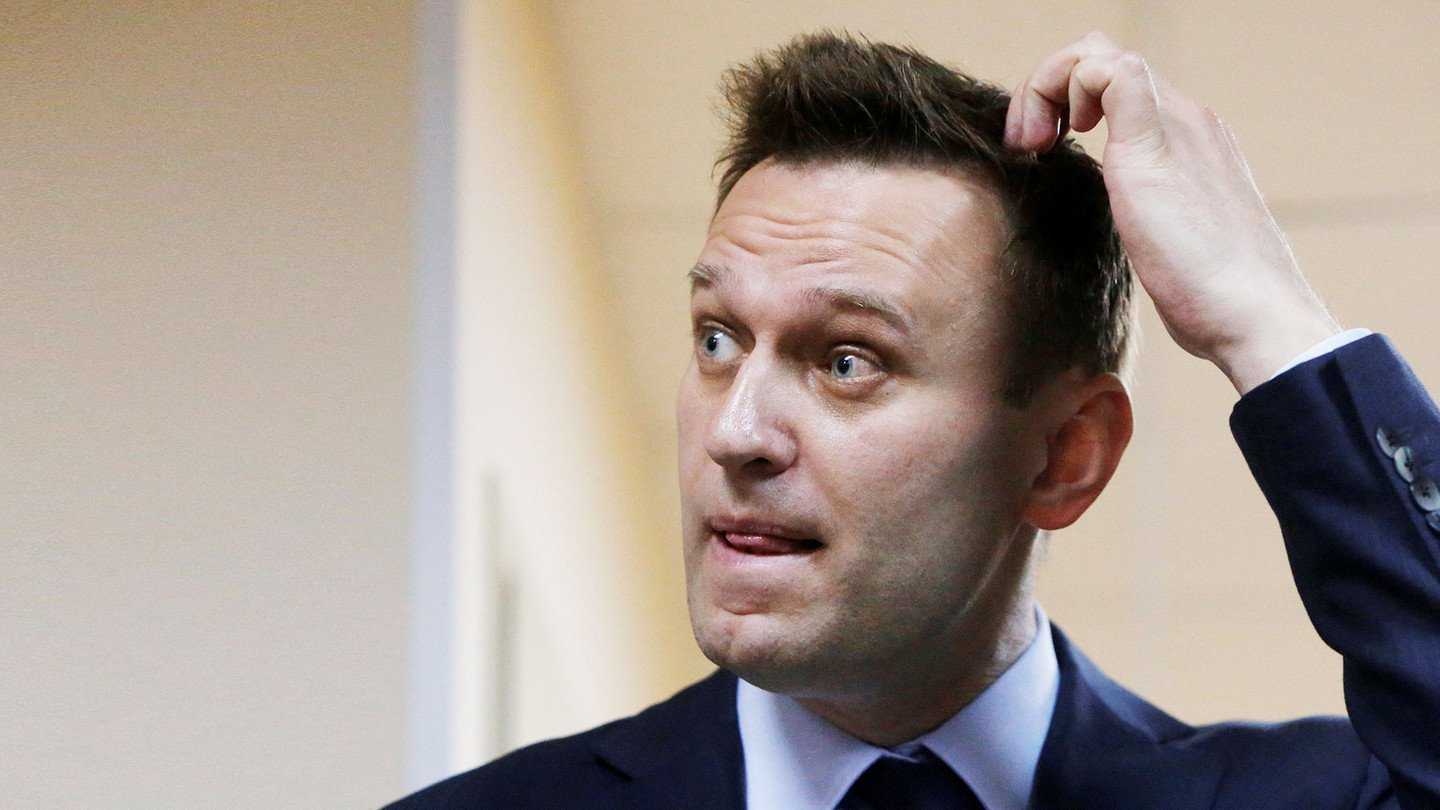 Либшизики мешали врачам лечить Навального: дуракам закон не писан