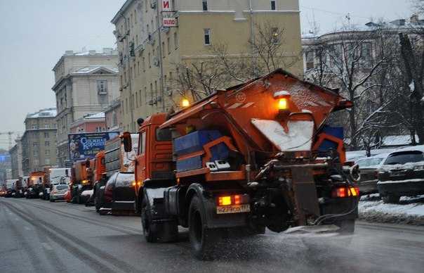 В Северной столице изменят зимнюю обработку дорог