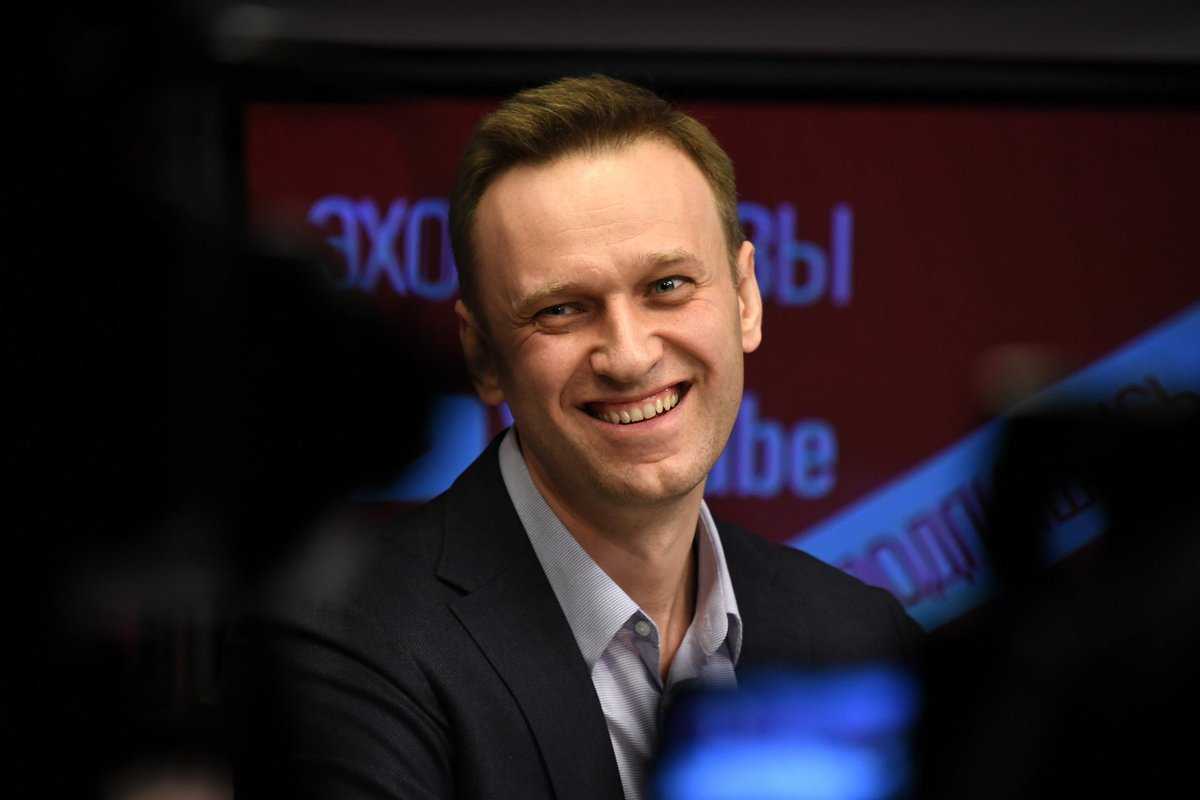 Новое лицо госизмены - Алексей Навальный