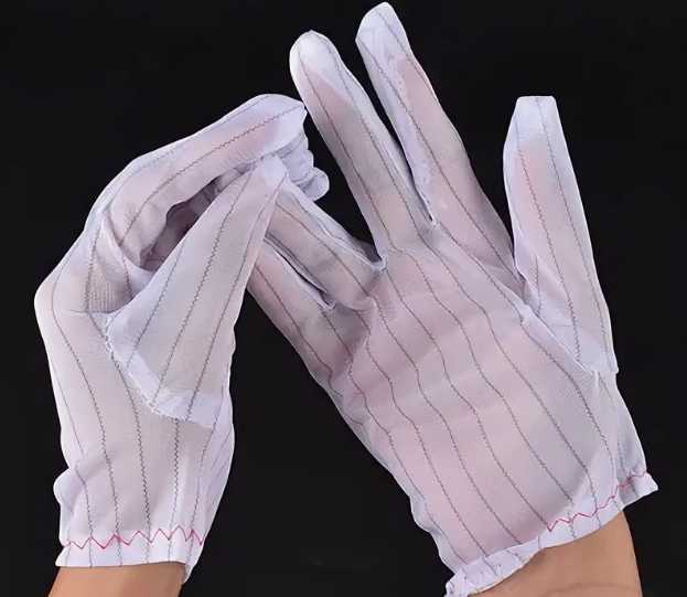 Матерчатые перчатки – плохой способ борьбы с вирусом
