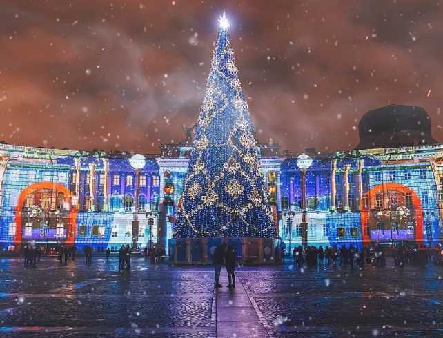 Как Петербург готовится к празднованию Нового года