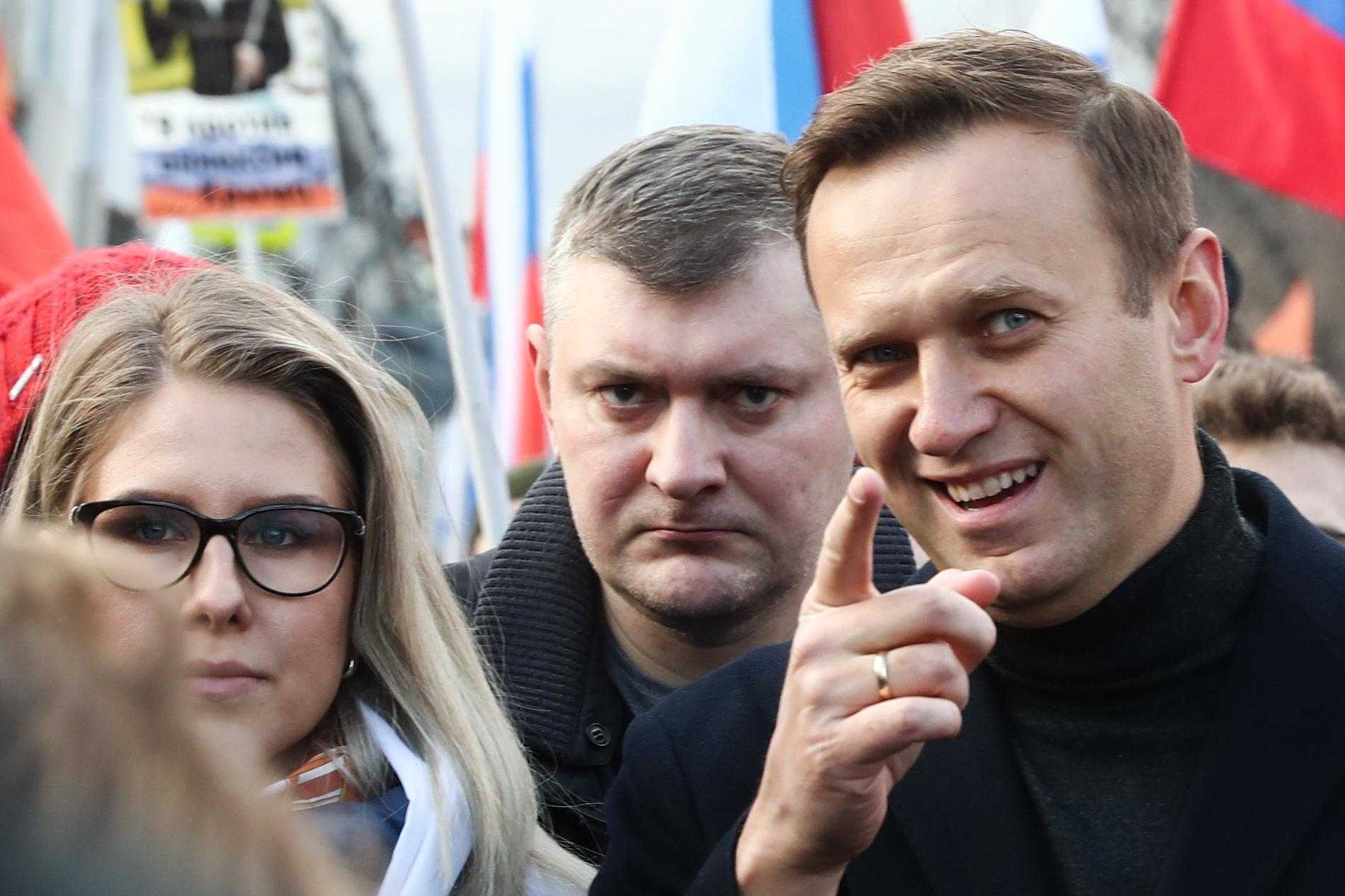 Навальный новости фото. Соболь Навальный.