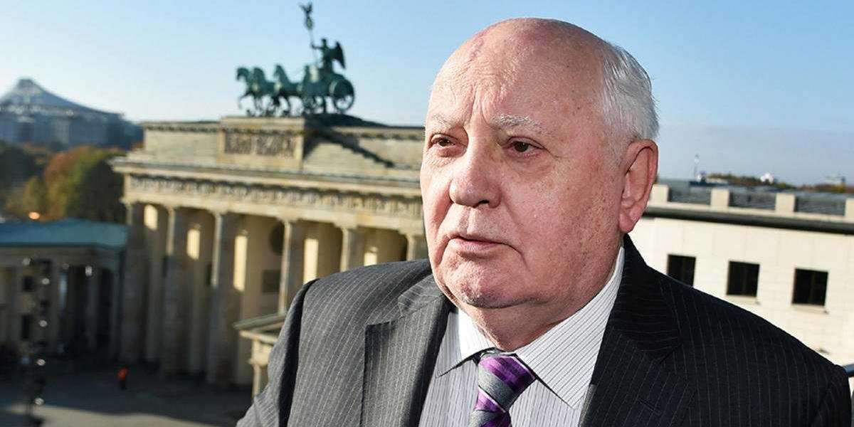 С любовью, от Берлина: памятник Михаилу Горбачеву к юбилею