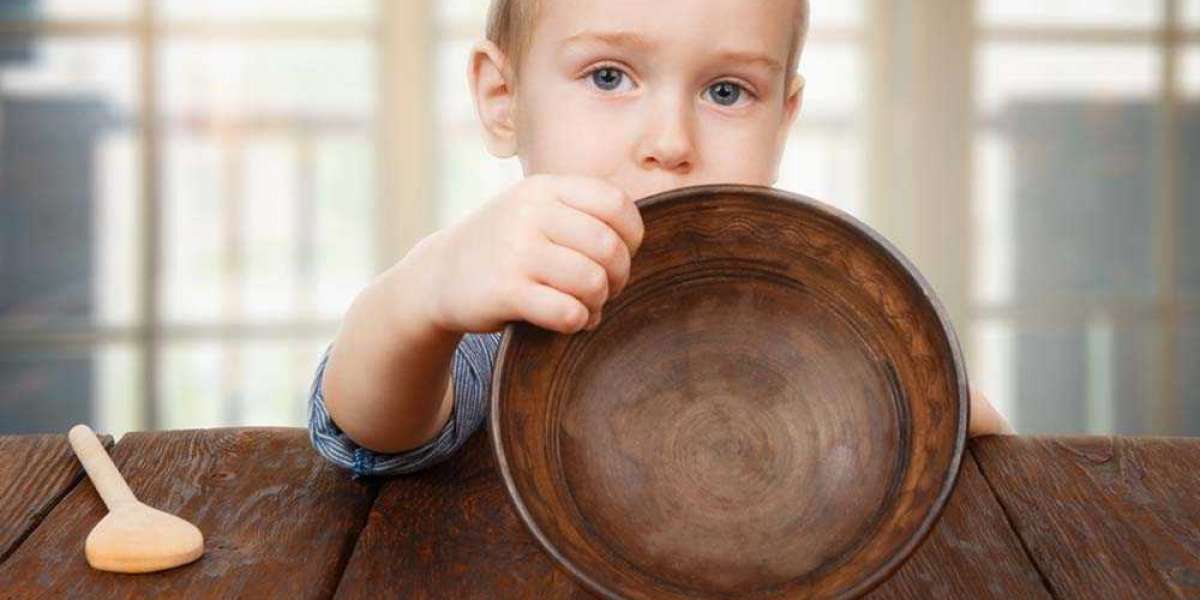 Кошмары на кухне: почему малыши в детсадах Московского района вынуждены голодать