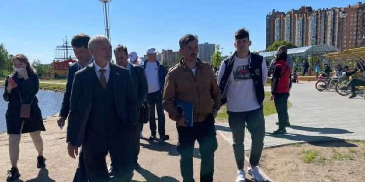 Страдания кудровчан и спаситель родинец Журавлев - политик пообещал разобраться с проблемами в Кудрово