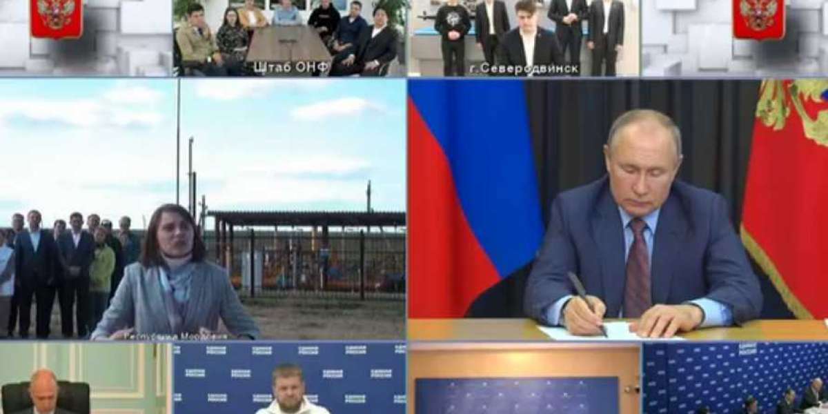 Путин пообщался с общественниками, одержавшими победу в праймериз «ЕР»