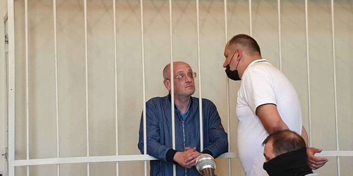 Суд назначил Максиму Резнику домашний арест по делу о наркотиках