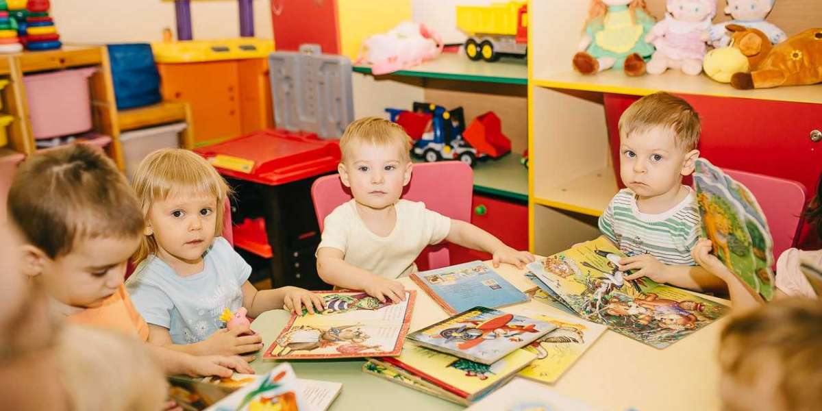 Объявлены новые поставщики для детских садов Петербурга