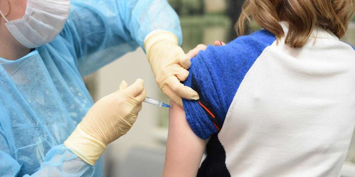 Ситуация с коронавирусом ухудшается: Москва пошла на обязательную вакцинацию