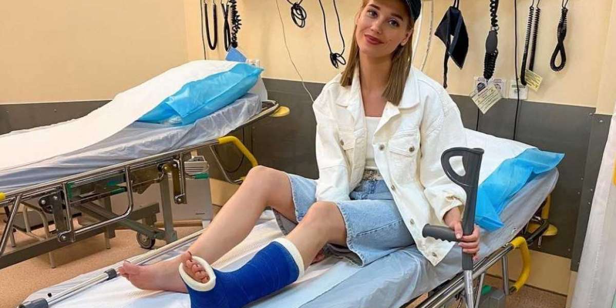 Кристина Асмус получила травму из-за падения с лестницы
