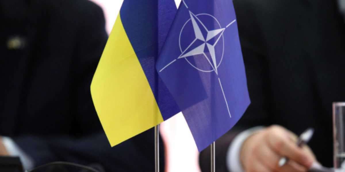 Мы рассмотрим перспективы: Украина в очередной раз получает размытый ответ на просьбы вступить в НАТО