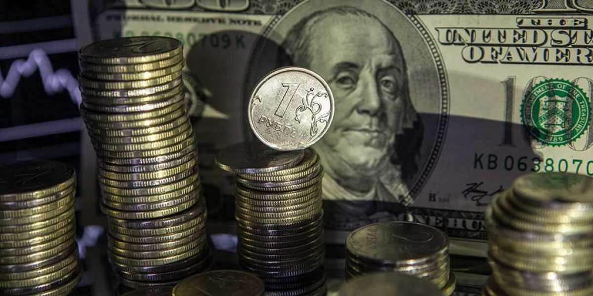Экономист объяснил, почему для российской экономики невыгодно падение доллара 