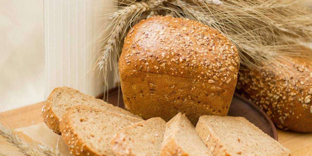 Немножко истории в школе № 373: школьников попытались накормить хлебом «прошлого века»