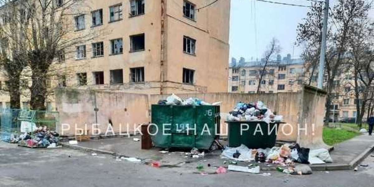 В Невском районе СПб очень плохая ситуация с мусором