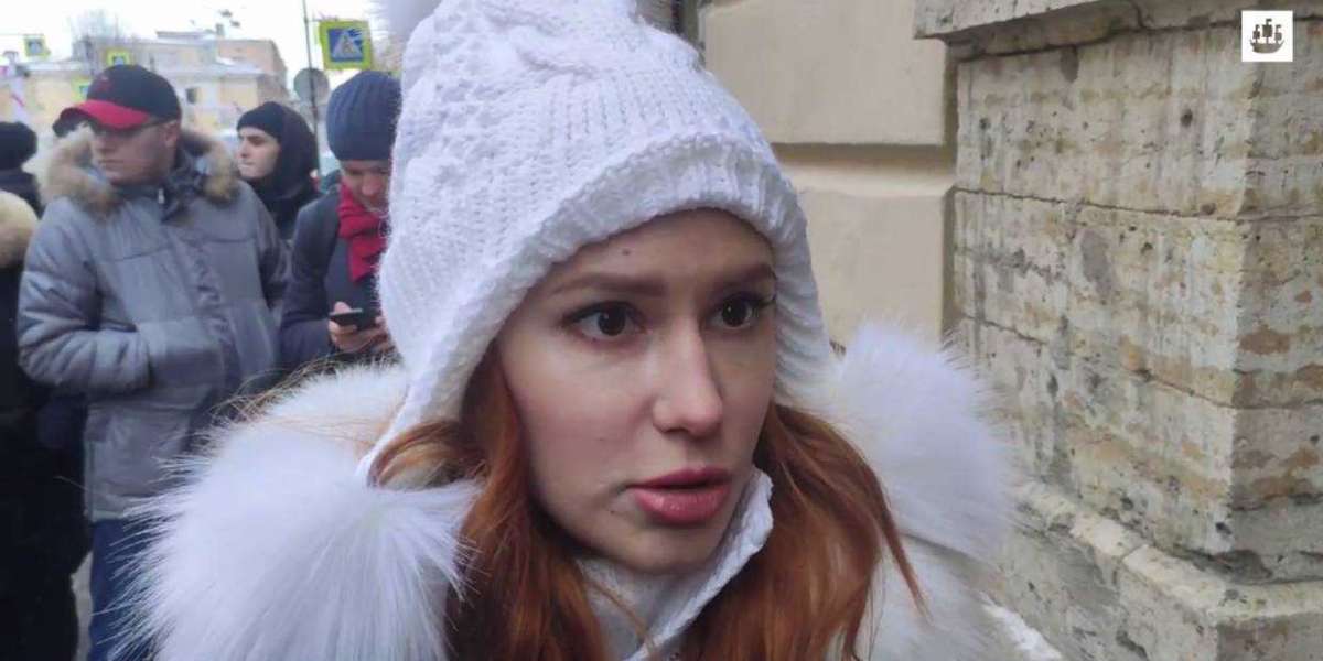 Девушка Хованского назвала вредительством решение оставить блогера в СИЗО на Новый год