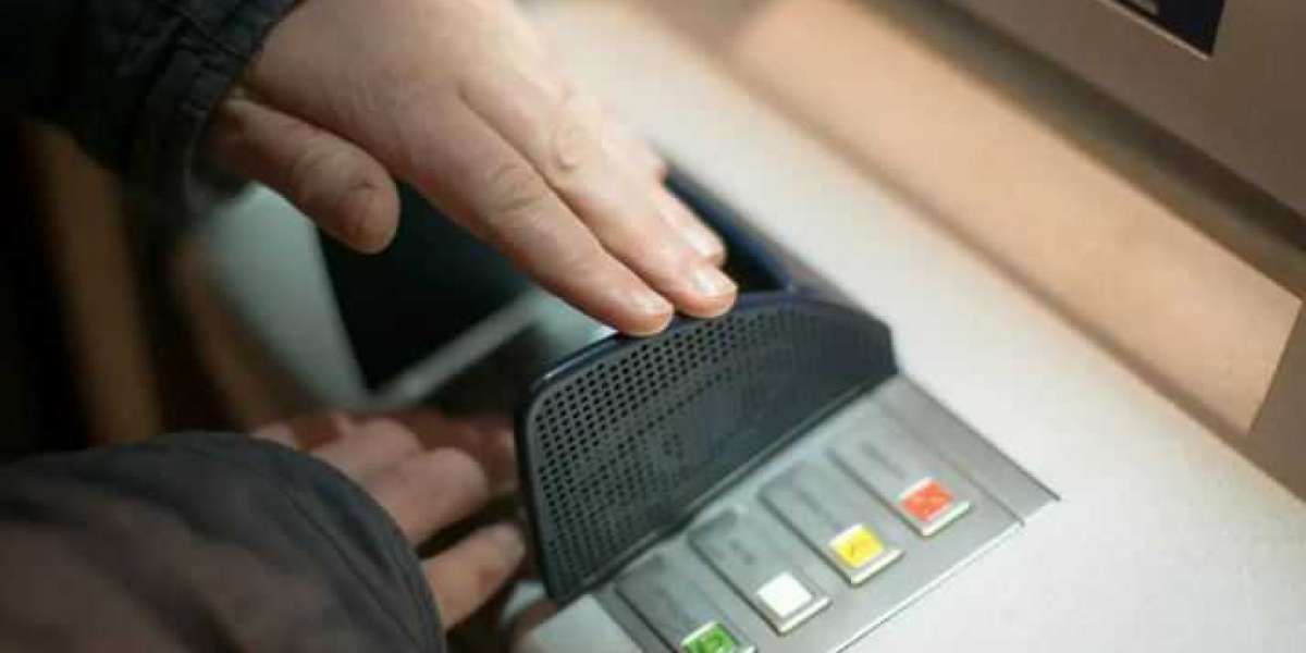 Не надо паники! Петербуржцам объяснили, почему не стоит атаковать банкоматы

