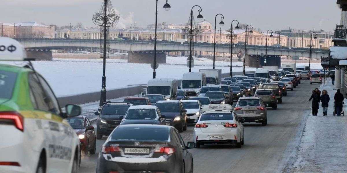Петербуржцы стали почти вдвое чаще превышать скорость на улицах без камер контроля