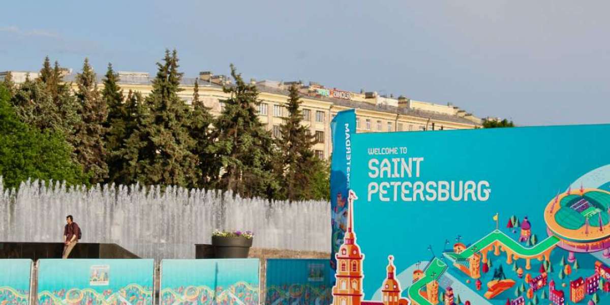 Петербург начал набирать волонтеров на финальный матч Лиги Чемпионов UEFA-2022