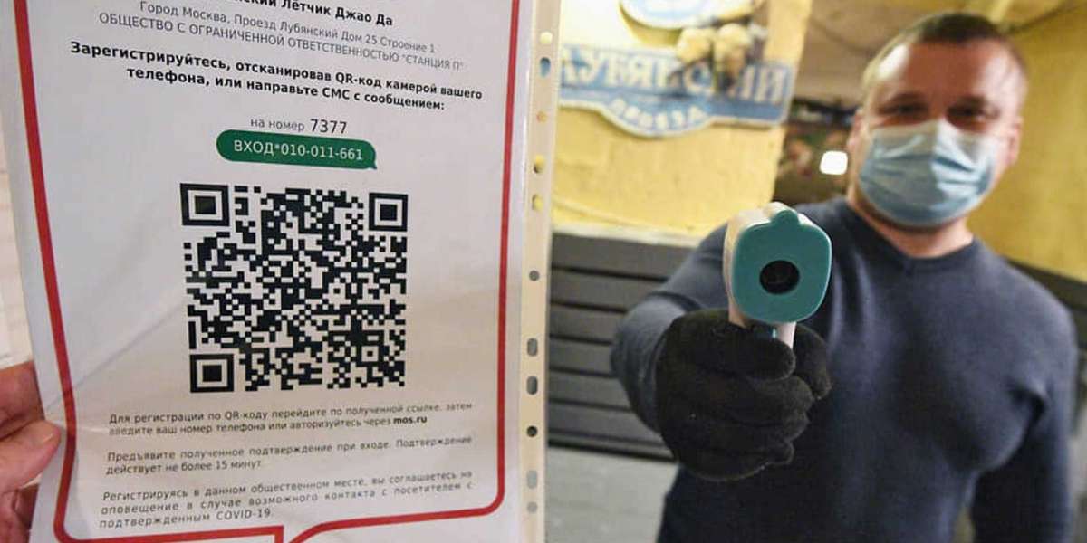 Обязательную проверку QR-кодов о вакцинации отменят в Петербурге с 4 марта