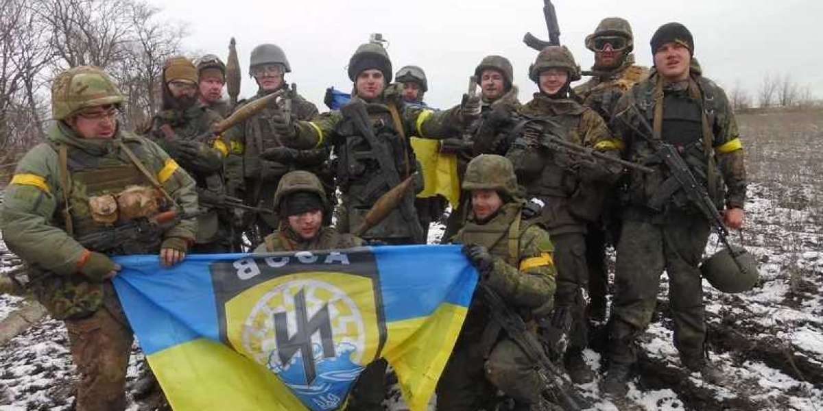 Украинские боевики расстреляли колонну мирных граждан