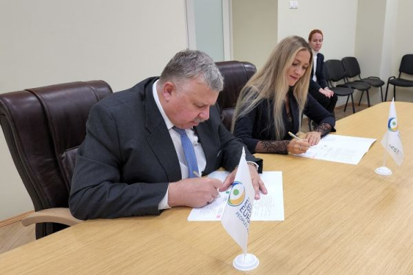 Подписано соглашение о сотрудничестве между Ассамблеей народов Евразии и «РЕГИОНЫ XXI век»..