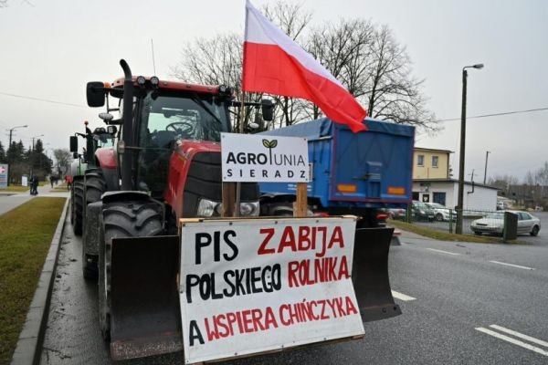 Засада от союзника: Польша блокирует поставки украинского зерна в Европу