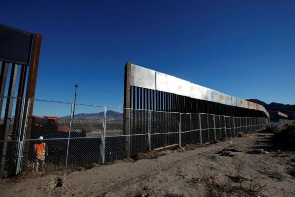 Граница США и Мексики стала прозрачной: Байден продаёт стену