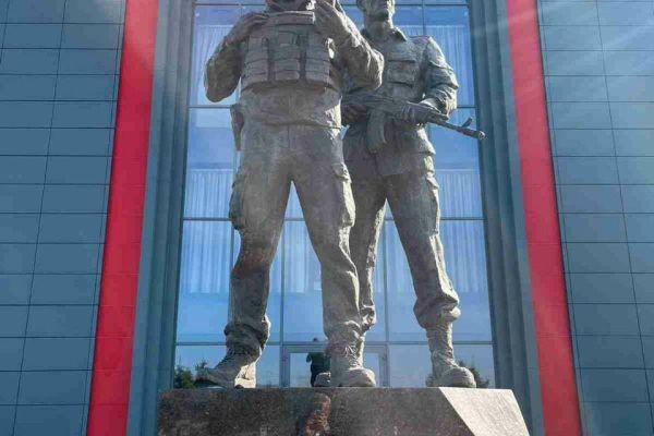 «Первому» и «Девятому» - последний памятник русским полководцам