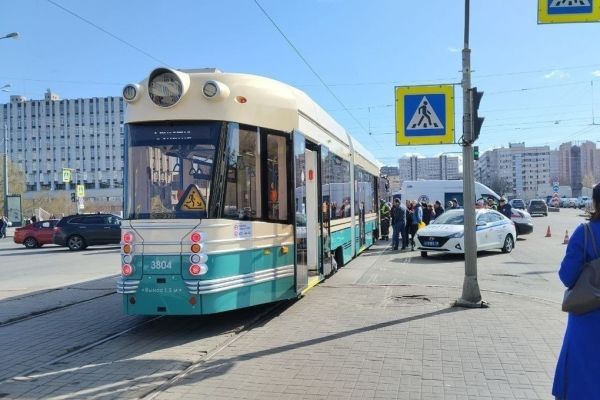 Трагедия в годовщину транспортной реформы: «умный» трамвай Беглова убил пешехода