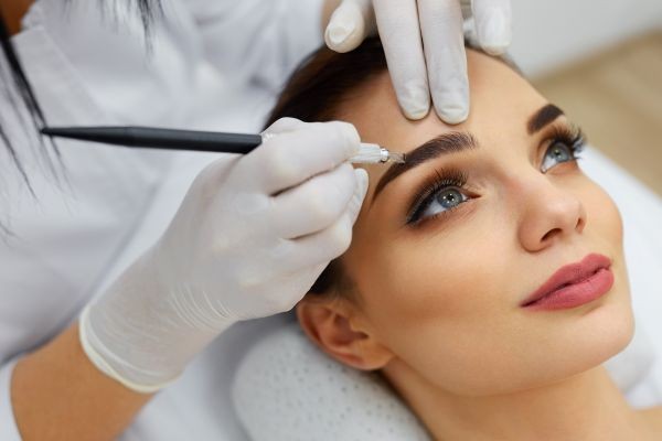 Celebrity Brow Secrets: How Microblading Can Give You Iconic Arches