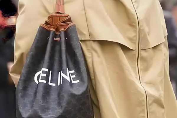 CELINE後背包選購密技——官網必收款解密