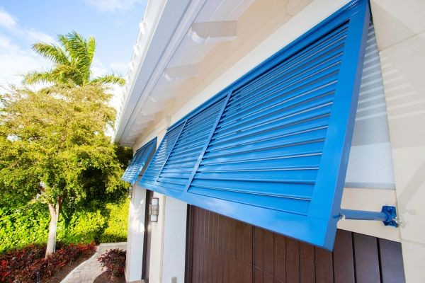 How to Choose the Best Bahama Shutters for Your Property