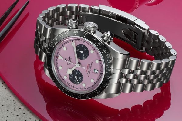 Tudor Black Bay Chrono Pink Dial: A Bold Statement in Watchmaking