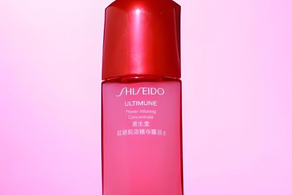 Shiseido 資生堂保養推薦｜百優乳霜王、小紅瓶明星精華組與神級水光肌濕敷盒