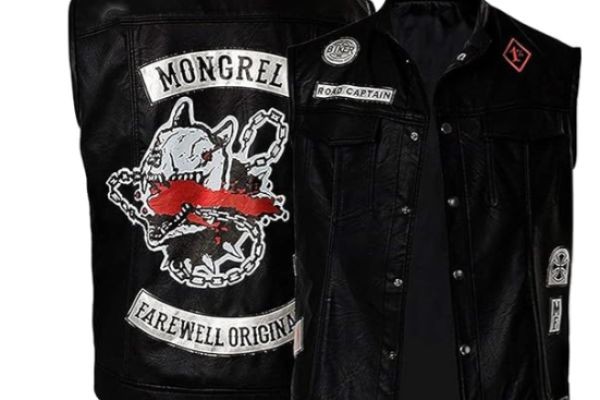 Why the Black Tarnitoo Mens Jacket is a Wardrobe Essential