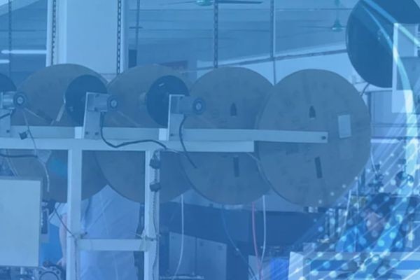 Two common backplane solutions for high-speed data transmission IDC Latch Header!
