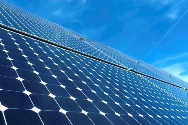 PV Solar Market analysis highlighting growth in solar installations across Asia, Europe, and North America