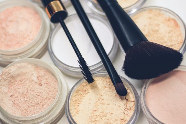 Makeup Bronzer Market Technological Innovations and Advanced Formulations Transforming Global Beauty Industry