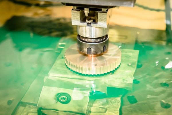 EDM Fluids Market Advancing Precision Processes Through Adaptive Industrial Performance