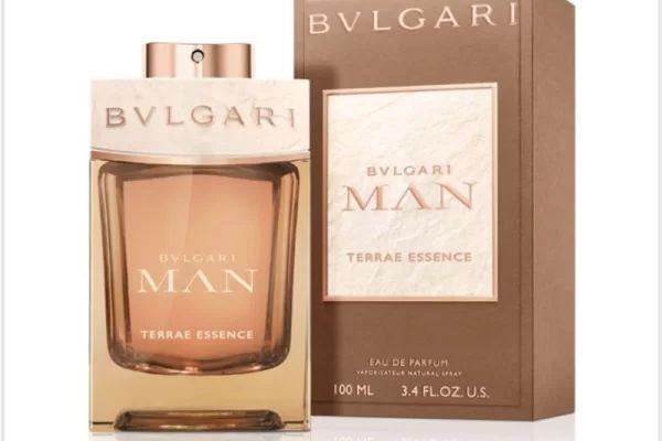 寶格麗女香與名人香氛搭配分享：優雅氣質的秘密武器