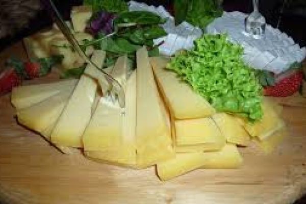 Low Fat Cheese Market Forecast Highlighting Consumer Health Trends and Product Innovation