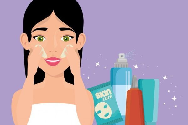 The Role of Facial Sprays and Mists in Skincare Routines