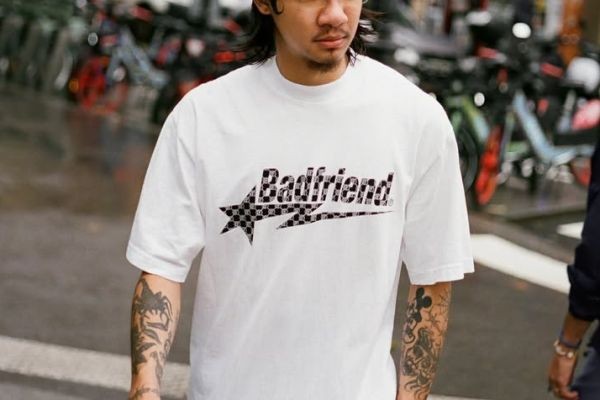 How to Dress Up Badfriend Jeans