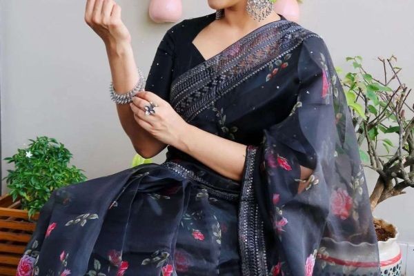 Pure Organza Silk Sarees: A Symbol of Sheer Luxury and Timeless Grace