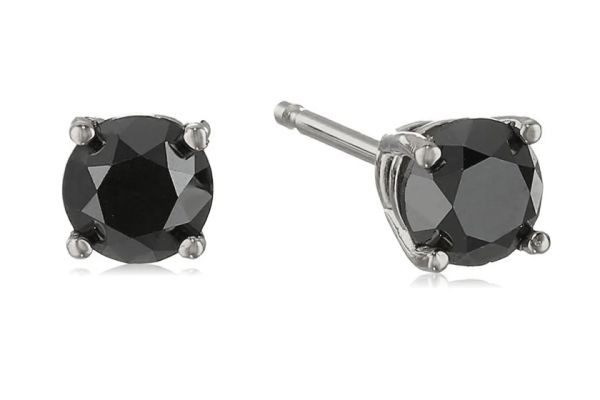 Sparkle with Bold Elegance – Discover the Allure of Black Diamond Earrings