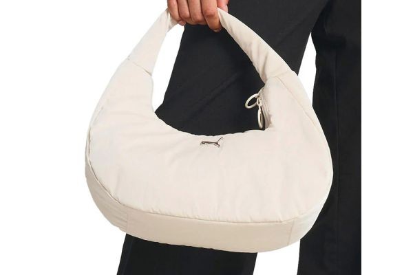 กระเป๋าสะพายข้าง PUMA ดีไซน์เรียบ หรู แต่คล่องตัว