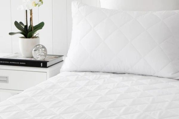 How to Choose a Mattress Protector That Lasts