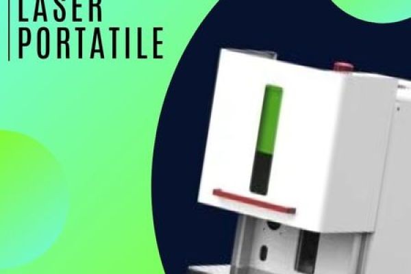 Marcatura moderna e flessibile: il marcatore laser portatile per l’industria dinamica